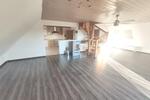 Große Maisonette mit Klimaanlagen (aktuell in 2 Wohnungen unterteilt) mit 2 Balkonen, 2 Einbauküchen und 2 Stellplätzen - Etagenwohnung Hausen | Angebot:27222621