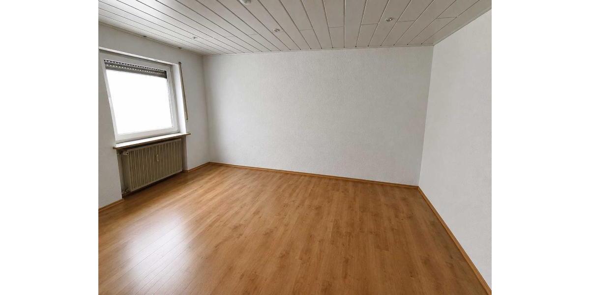 Arbeits- /Kinderzimmer Bild 1