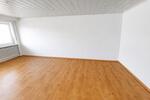 3 Zi. Wohnung im EG mit Terrasse, Gartenmktbenutzung und Garage - Etagenwohnung Hessdorf | Angebot:27314099