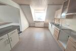 Große Maisonette mit Klimaanlagen (aktuell in 2 Wohnungen unterteilt) mit 2 Balkonen, 2 Einbauküchen und 2 Stellplätzen - Etagenwohnung Hausen | Angebot:27222621