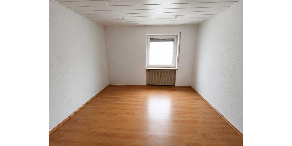 Arbeits- /Kinderzimmer Bild 2
